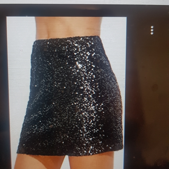 Lauren Taylor Black Sequin Skirt - Picture 1 of 4